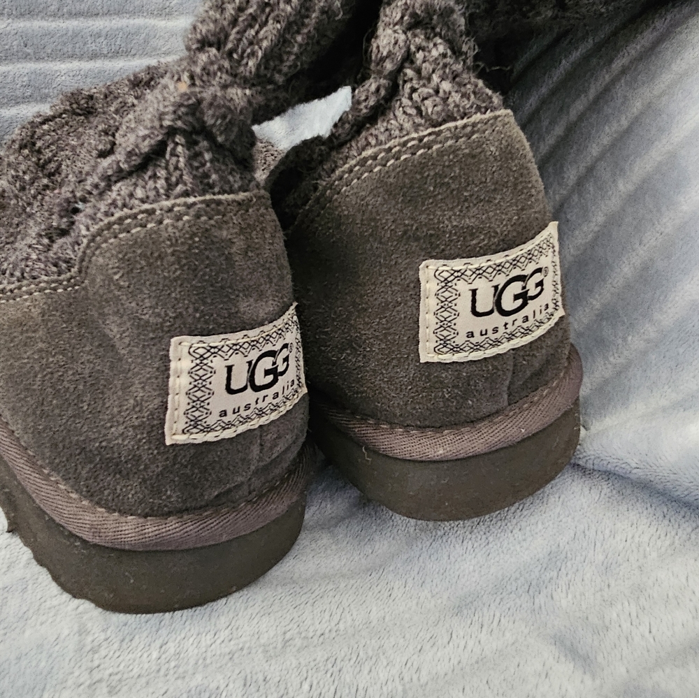 Great condition vintage Uggs offers welcome